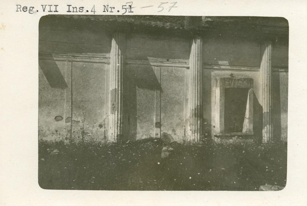 VII.4.57 Pompeii. Pre-1937-39. Looking towards south end of west wall with aedicula lararium.
Photo courtesy of American Academy in Rome, Photographic Archive. Warsher collection no. 432.
