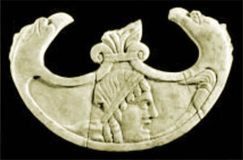 VII.4.59 Pompeii. Peristyle o, double sided crescent shaped oscillum (side B) with a tragic mask.
Now in Naples Archaeological Museum.  Inventory number 6662.
