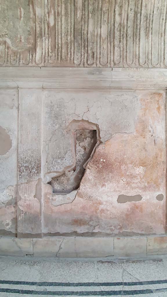 VII.5.24 Pompeii. August 2021. Caldarium (39), ceiling stucco.
Foto Annette Haug, ERC Grant 681269 DCOR.
