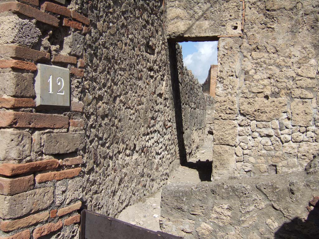 VII.7.12 Pompeii. September 2005. Site of separate stairs to upper floor.