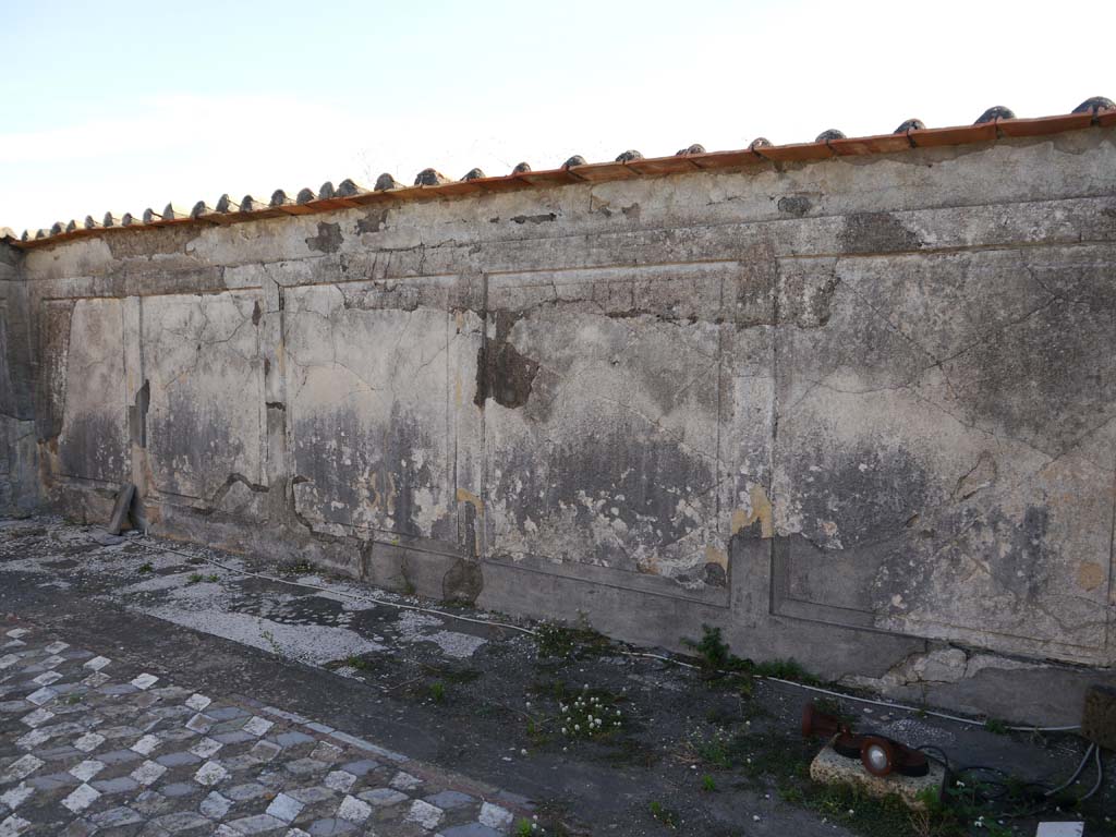 VII.7.32, Pompeii. September 2018. East wall of cella.
Foto Anne Kleineberg, ERC Grant 681269 DÉCOR.
