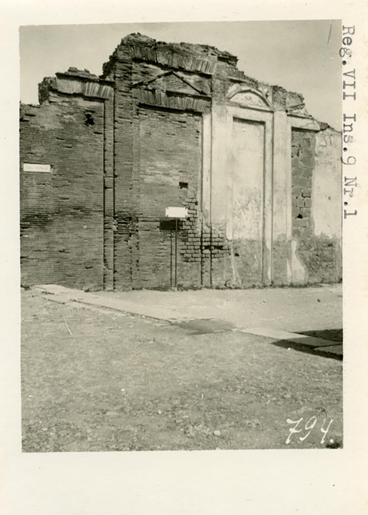 VII.9.1 Pompeii. Pre-1937-39. 
Plaster details on outside wall of building on north side of Via Dell’ Abbondanza.
Photo courtesy of American Academy in Rome, Photographic Archive. Warsher collection no. 794
