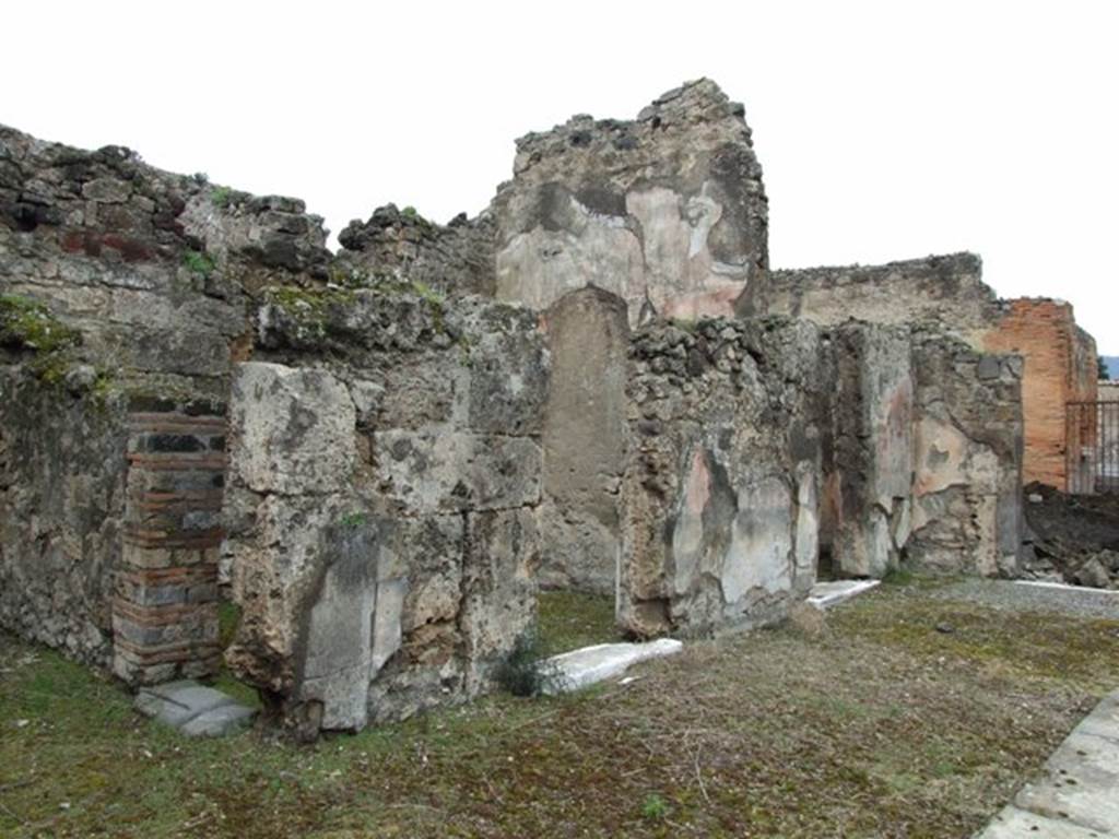 VII.9.47 Pompeii.  March 2009.  Doorways on west side of Room 1. Atrium.  Looking north west.