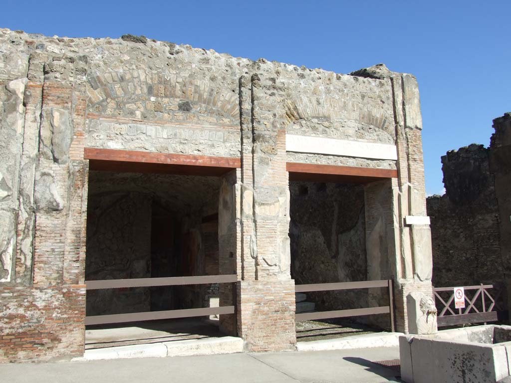 VII.9.67 Pompeii, on right. March 2009. Entrance doorway with stairs, on right.