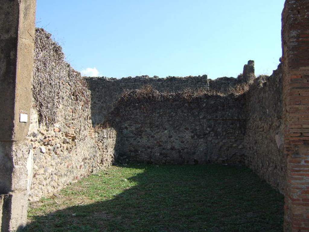VII.12.6 Pompeii. September 2005.  Looking south across shop-room.