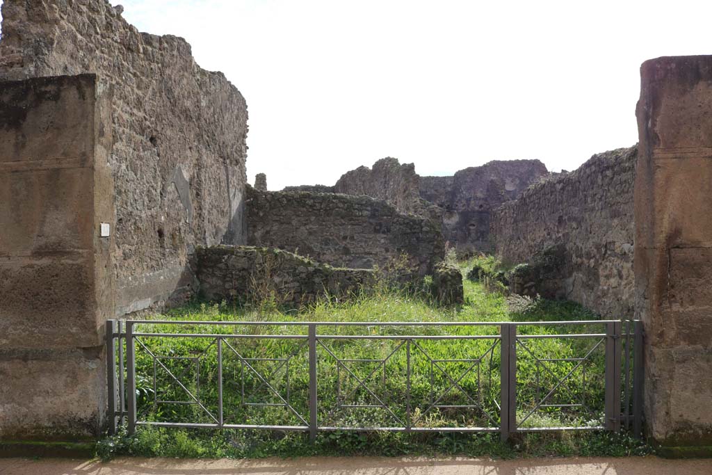 VII.12.13, Pompeii. December 2018. Looking south to entrance doorway on Via degli Augustali. Photo courtesy of Aude Durand.