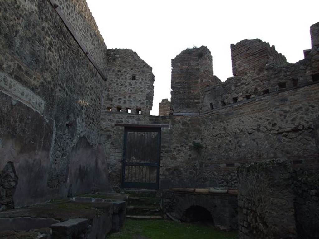 VII.12.17 Pompeii. December 2006. Looking south-west towards doorway to VII.12.21