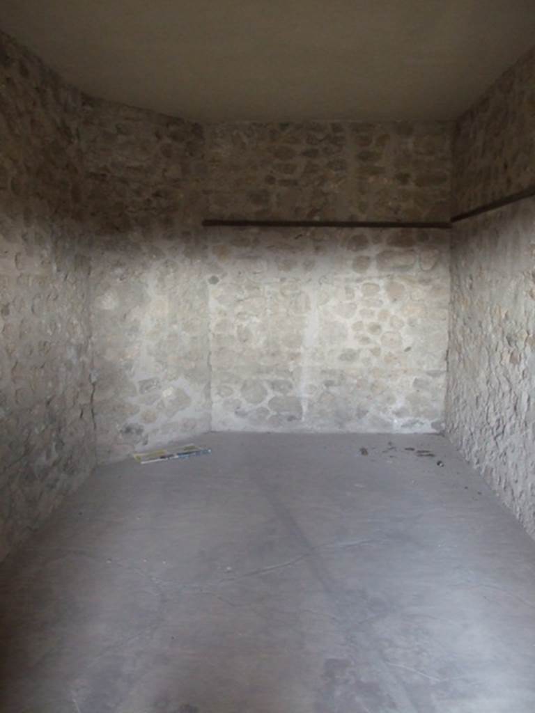 VII.12.20  Pompeii.  March 2009. Room 3.