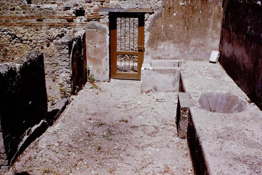 VII.12.21 Pompeii. 1966. Looking east into VII.12.17. Photo by Stanley A. Jashemski.
Source: The Wilhelmina and Stanley A. Jashemski archive in the University of Maryland Library, Special Collections (See collection page) and made available under the Creative Commons Attribution-Non Commercial License v.4. See Licence and use details.
J66f0722
