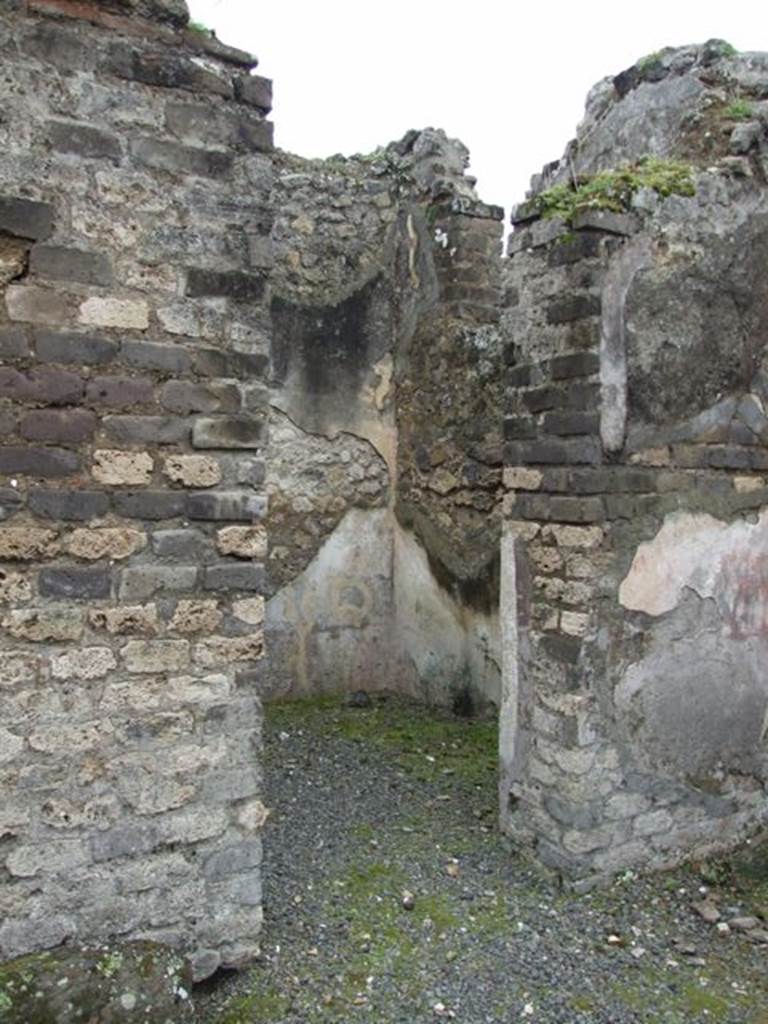 VII.14.5 Pompeii.  March 2009. Doorway to Room 14.