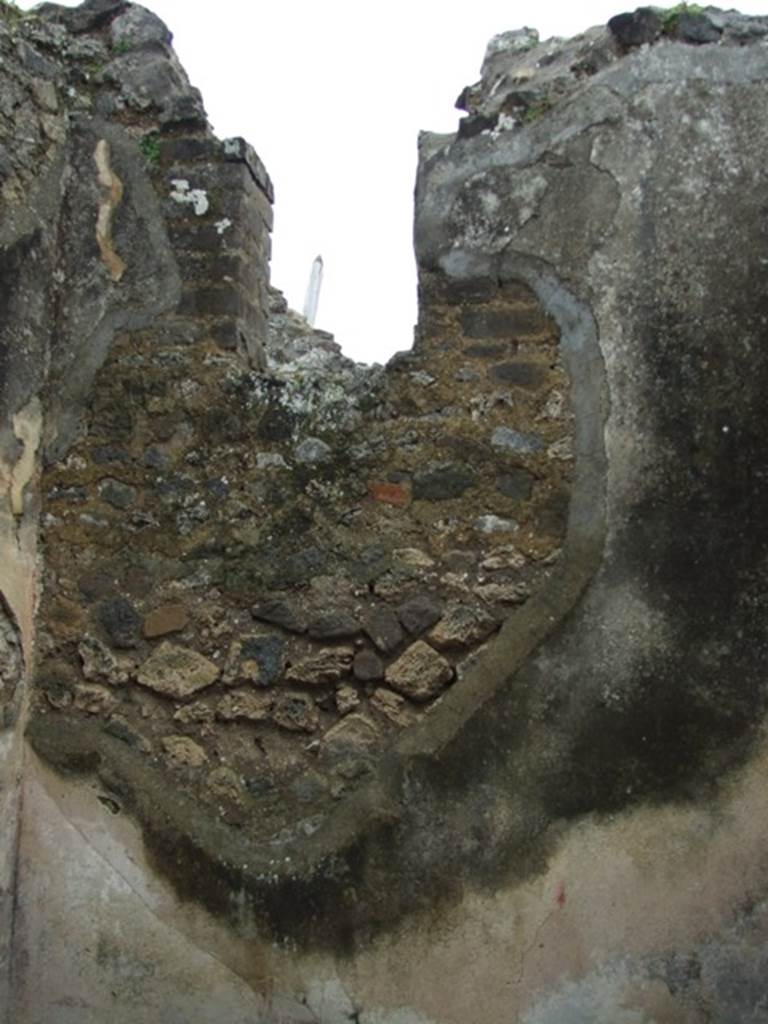 VII.14.5 Pompeii.  March 2009. Room 14.  West wall with window to Vicolo della Maschera.