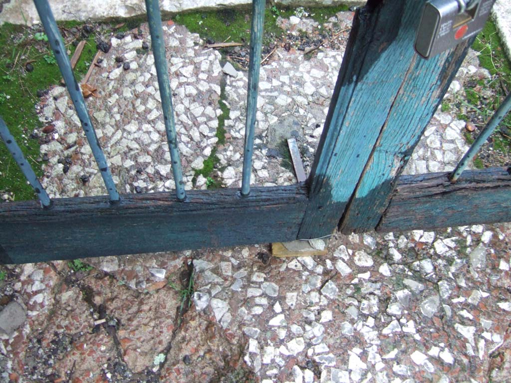 VII.14.5 Pompeii. December 2005. Remains of floor at entrance.