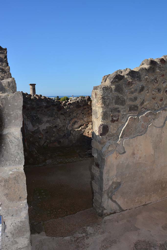 VII.15.2 Pompeii. October 2019. Tepidarium, looking west towards doorway into caldarium.
Foto Annette Haug, ERC Grant 681269 DCOR.
