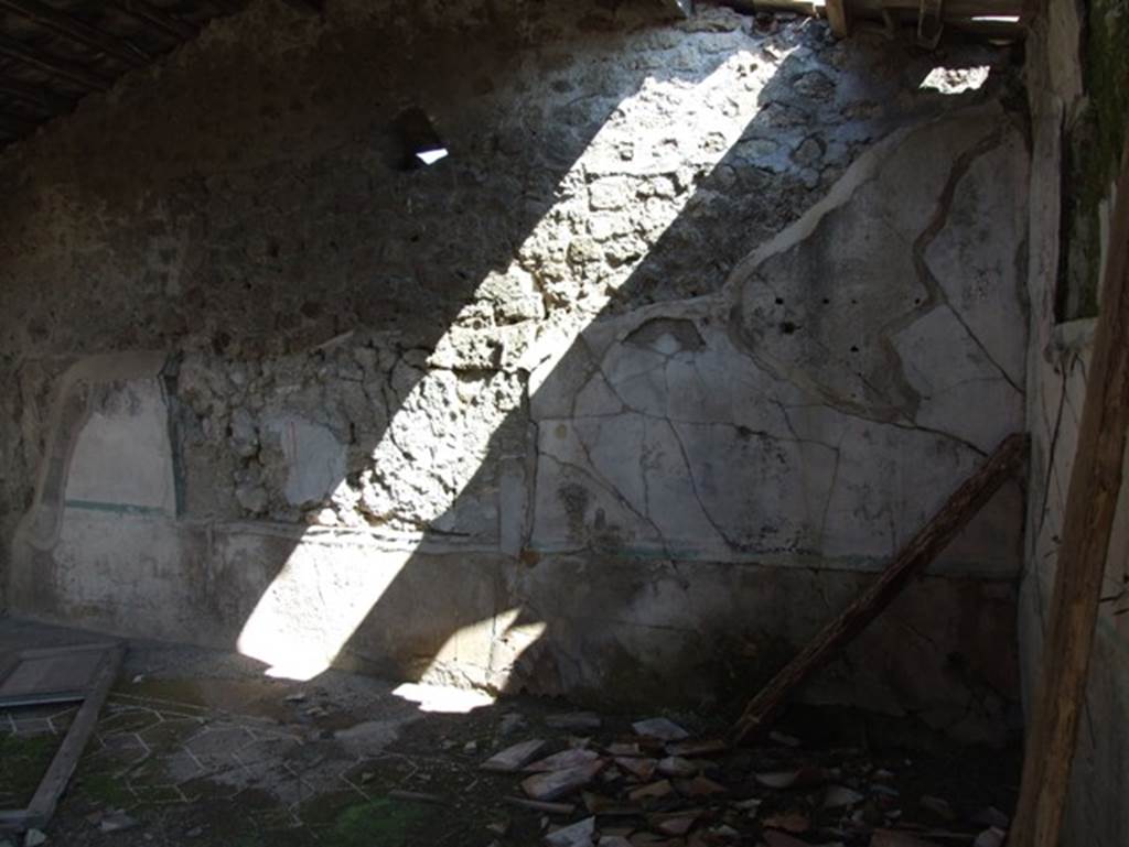 VII.15.2 Pompeii.  March 2009. Apodyterium.  East wall.  Site of painting of the Punishment of Dirce of which only a fragment remains.