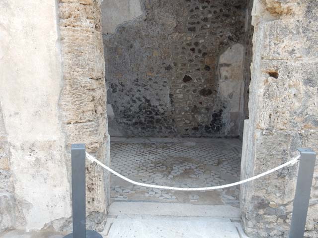 VII.15.2 Pompeii. May 2018. Looking east through doorway to cubiculum on north-east side of atrium.
Photo courtesy of Buzz Ferebee. 
