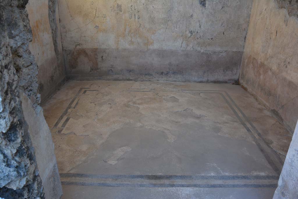 VII.15.2 Pompeii. May 2018. Looking towards north-east corner of cubiculum. Photo courtesy of Buzz Ferebee. 