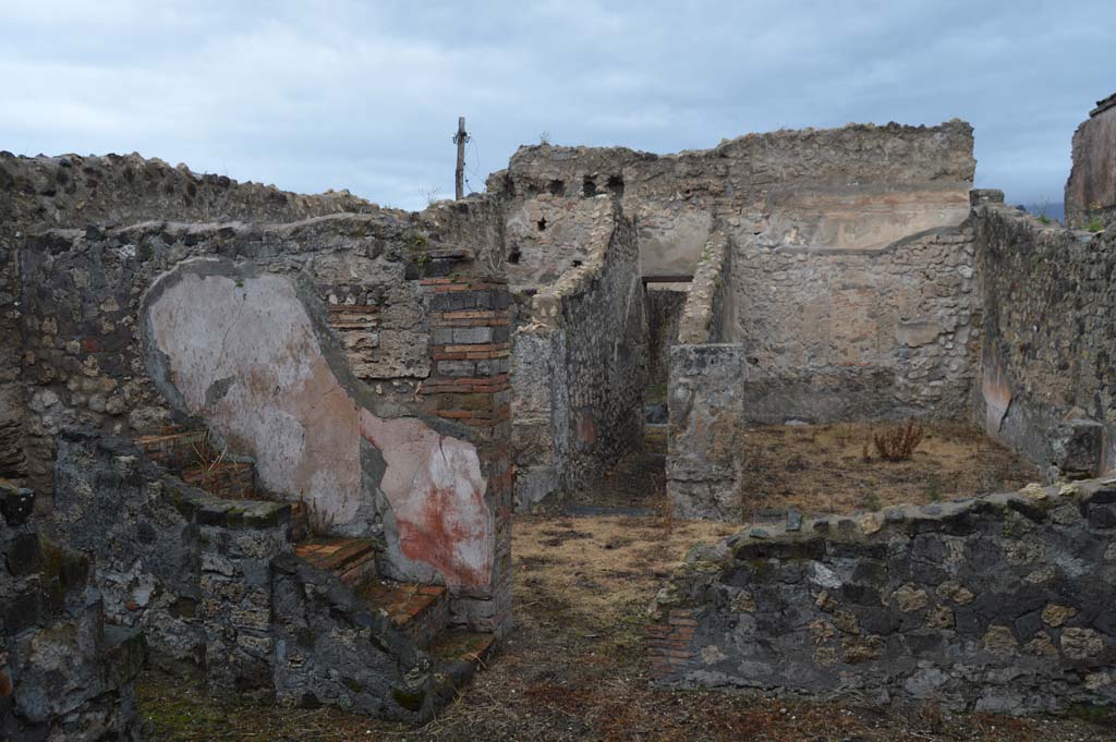 VII.15.12 Pompeii. March 2018. Looking north to corridor to front of house from garden area.
Foto Taylor Lauritsen, ERC Grant 681269 DÉCOR.
