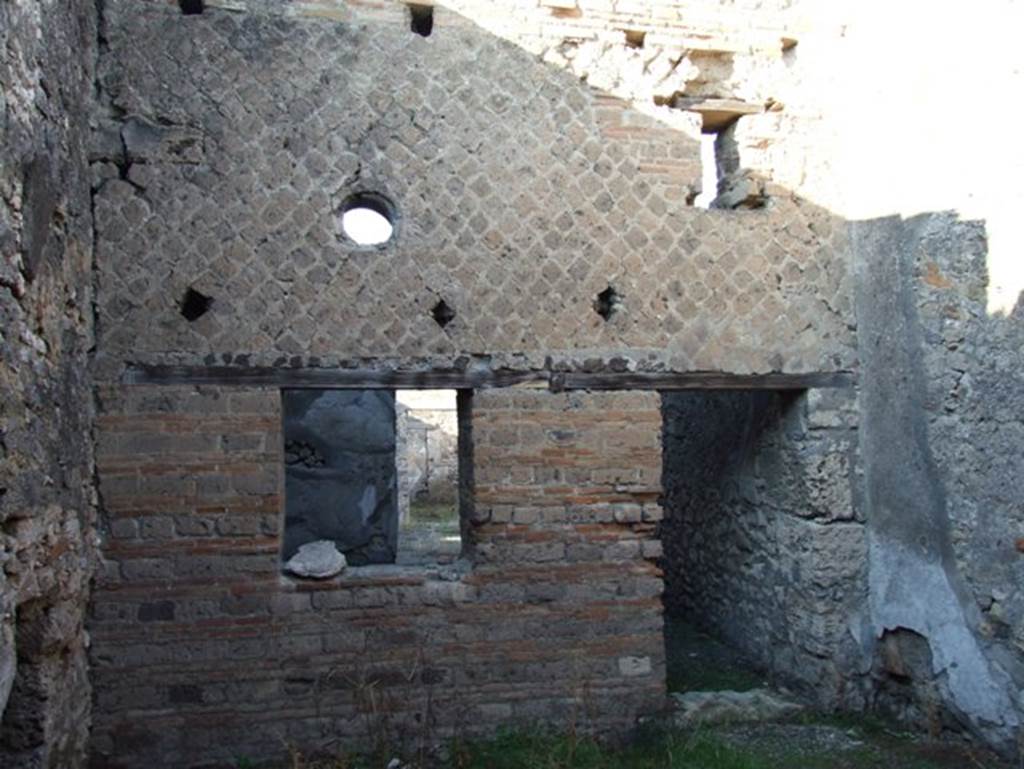 VII.15.13 Pompeii. December 2007. Looking north across garden to window of Cubiculum.