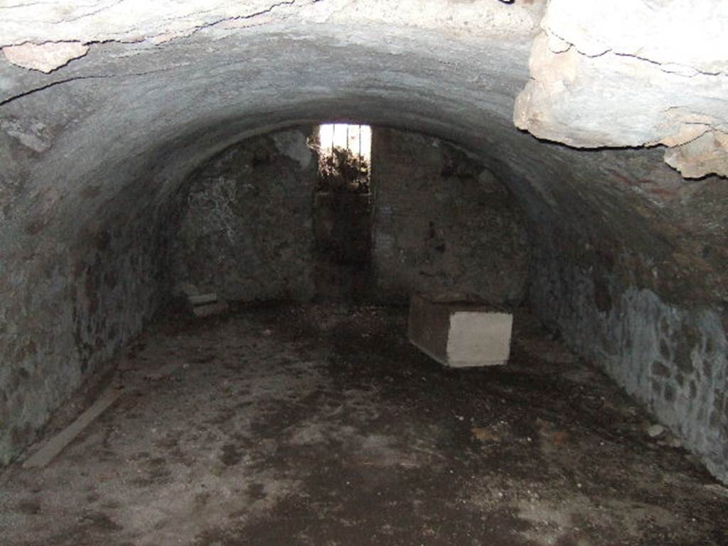 VII.15.16 Pompeii. May 2006. Granary. Room H, looking west.