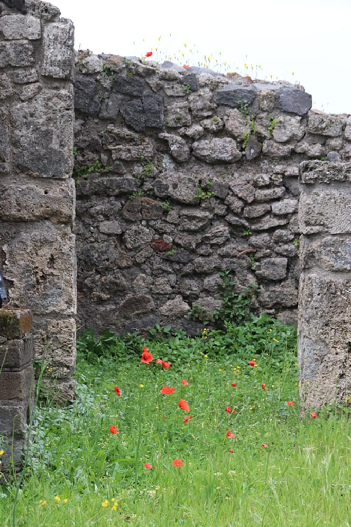 VII.16.12 Pompeii. May 2024.
Doorway into room 26 in south-west corner of atrium. Photo courtesy of Klaus Heese.