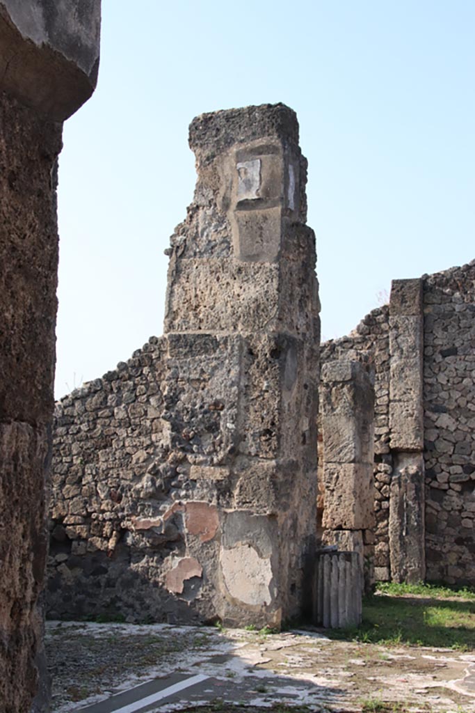 VII.16.13 Pompeii. October 2023.
Looking towards west wall of ala 14, at north end near atrium. Photo courtesy of Klaus Heese.