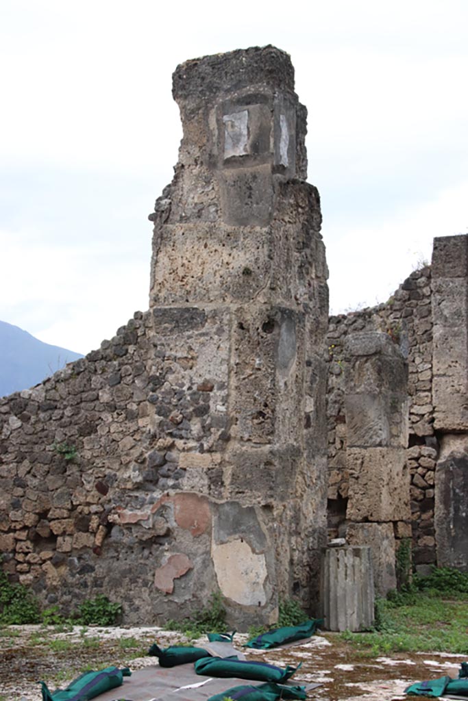 VII.16.13 Pompeii. May 2024.
Looking towards west wall of ala 14, at north end near atrium. Photo courtesy of Klaus Heese.