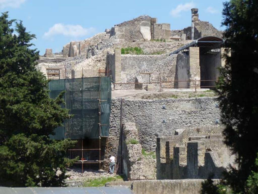 VII.16.16/15/13 Pompeii. May 2011. Looking east from rear. Photo courtesy of Michael Binns.