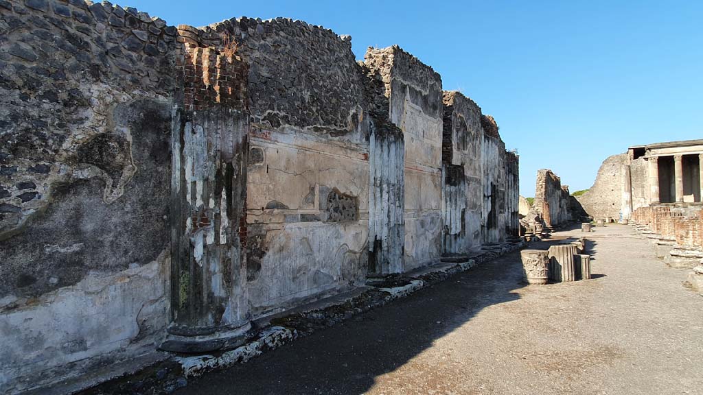 VIII.1.1 Pompeii. July 2021. Looking west along south wall.
Foto Annette Haug, ERC Grant 681269 DÉCOR.
