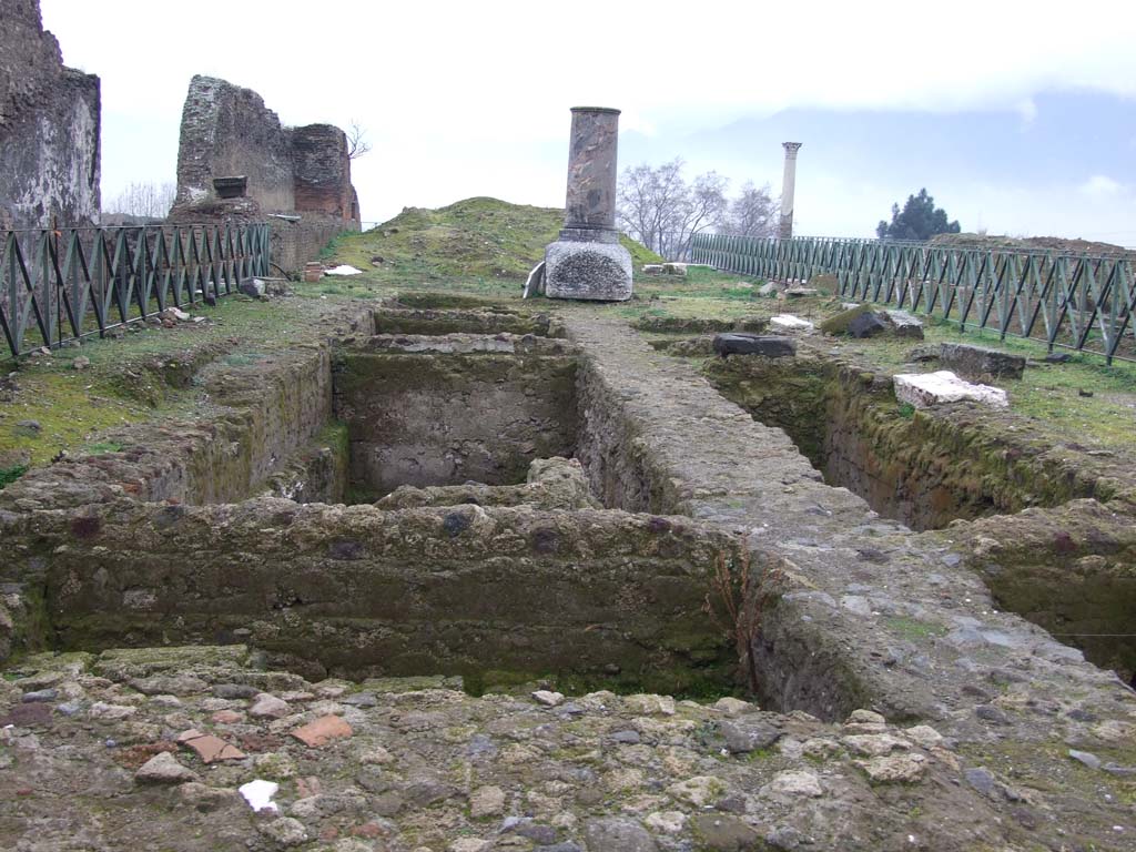 VIII.1.3 Pompeii. December 2007. North-east corner, looking south.