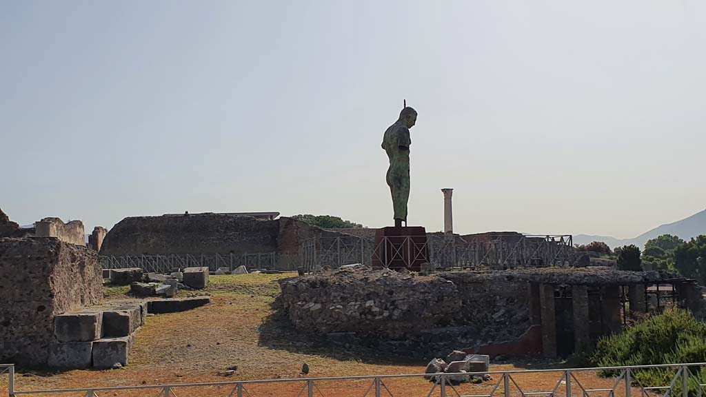 VIII.1.3 Pompeii. August 2021. Looking east from west side, continued south from above photo.
Foto Annette Haug, ERC Grant 681269 DÉCOR.
