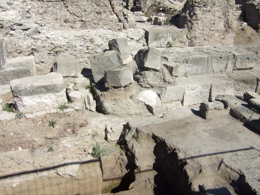 VIII.1.3 Pompeii. September 2005. Looking east from north-west corner.