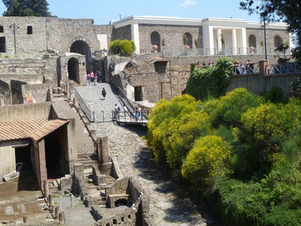 VIII.1.a Pompeii. May 2011. Looking east from site entrance towards roadway up to Porta Marina. The Villa Imperiale is located below the rooms of the Antiquarium, on the right of the photo. Photo courtesy of Michael Binns.