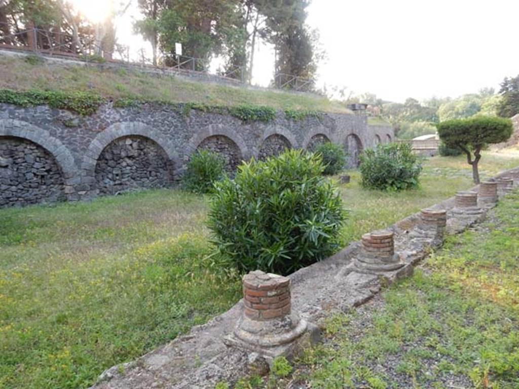 VIII.1.a, Pompeii. May 2018. Looking north-west from portico across garden area. Photo courtesy of Buzz Ferebee.