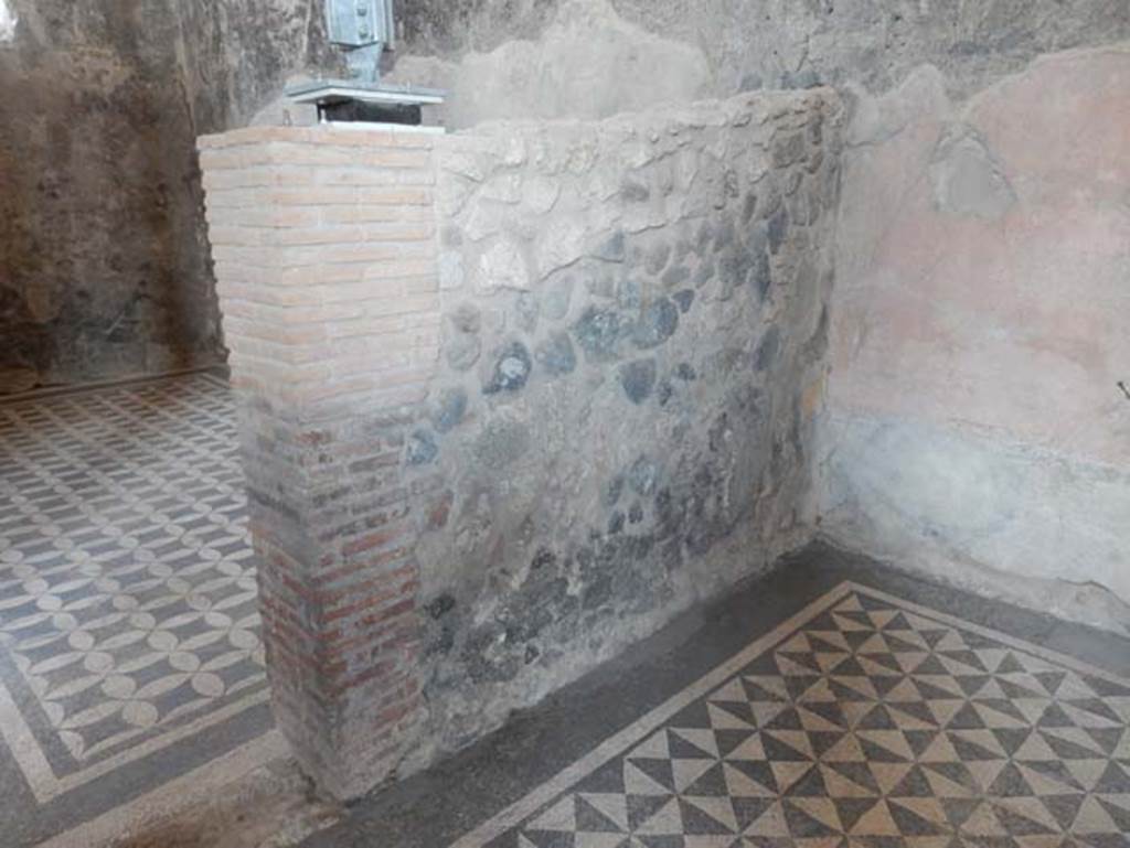 VIII.2.1 Pompeii. May 2018. Looking towards doorway in north wall, leading through to triclinium. Photo courtesy of Buzz Ferebee.

