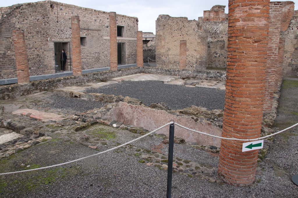 VII.2.13/14/16 Pompeii. October 2020. Looking north-west across peristyle. Photo courtesy of Klaus Heese.