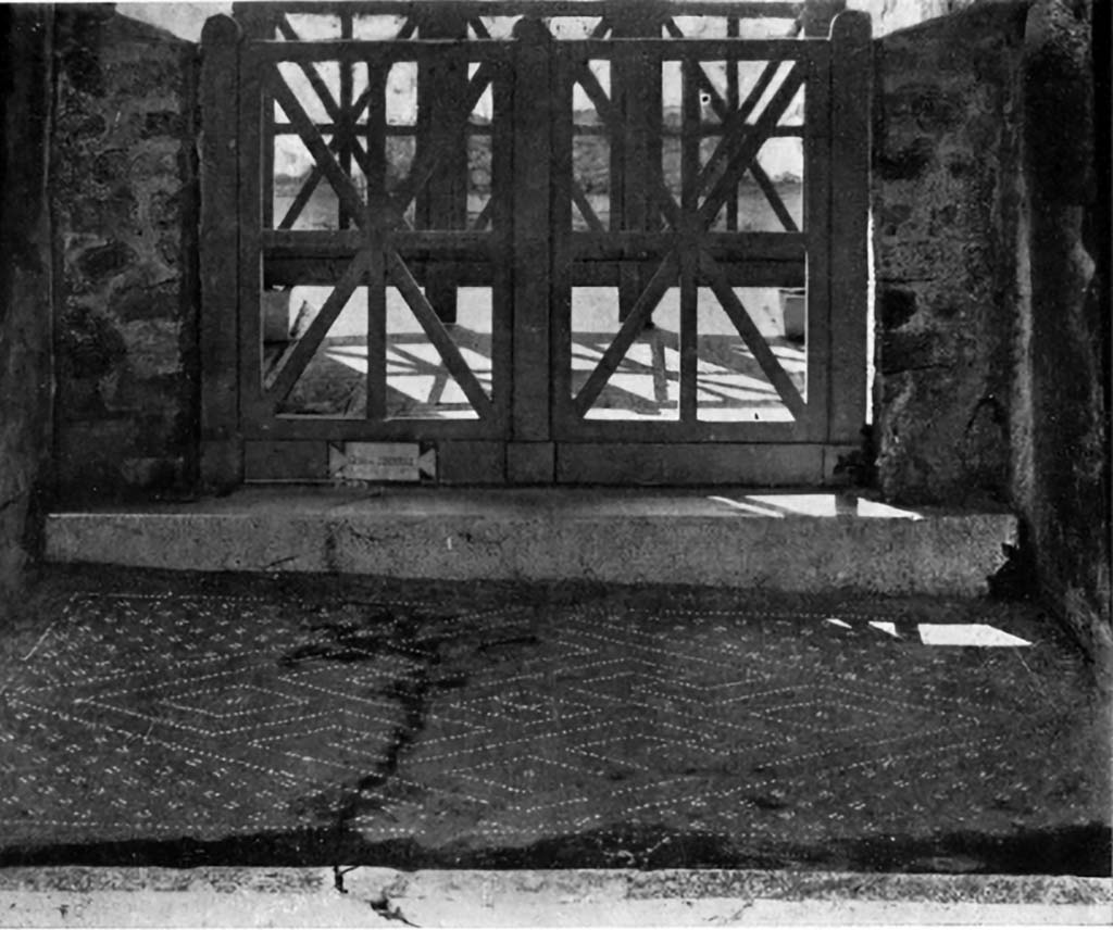 VIII.2.26 Pompeii. c.1930. Vestibule ‘a’, looking south across flooring towards closed doorway to vestibule ‘b’. 
See Blake, M., (1930). The pavements of the Roman Buildings of the Republic and Early Empire. Rome, MAAR, 8, (p.27 & Pl,5, tav.3).
