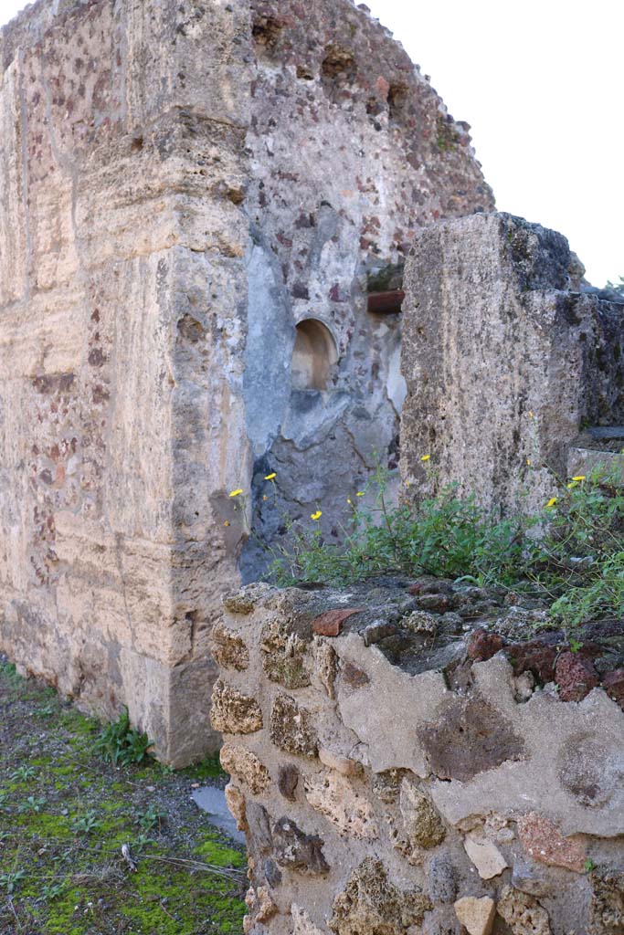VIII.4.15 Pompeii December 2018. 
Room 10, looking through doorway to south wall with niche. Photo courtesy of Aude Durand.
