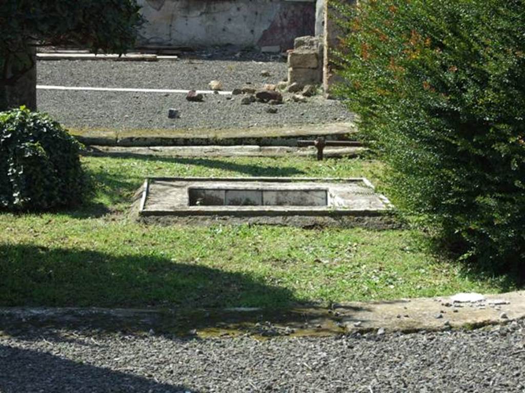 VIII.4.15 Pompeii. March 2009. Looking west across peristyle garden, with square pool on south side.