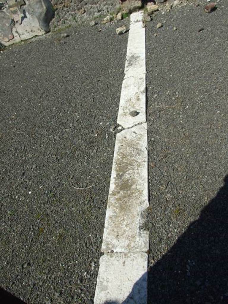 VIII.4.15 Pompeii. March 2009. Room 17, threshold or sill of exedra.  