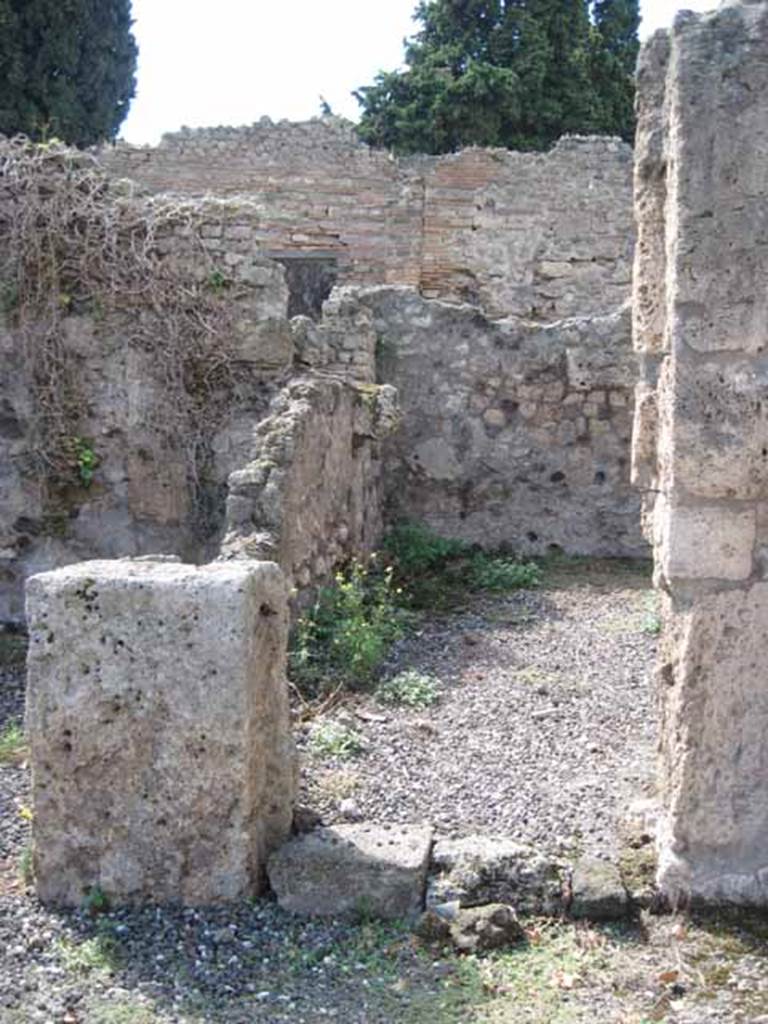 VIII.7.24 Pompeii. September 2010. Doorway to room in north-west corner of atrium, an oecus. Photo courtesy of Drew Baker.

