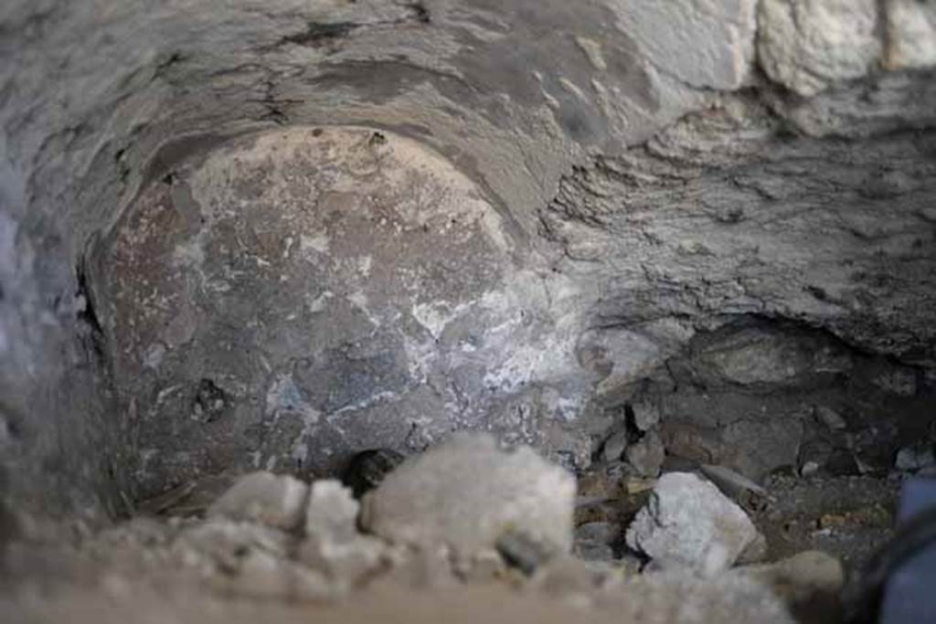 VIII.7.24 Pompeii. October 2010. West end of vaulted room below the steps to the upper level. Photo and information courtesy of Drew Baker/Gareth Beale/Hembo Pagi.
