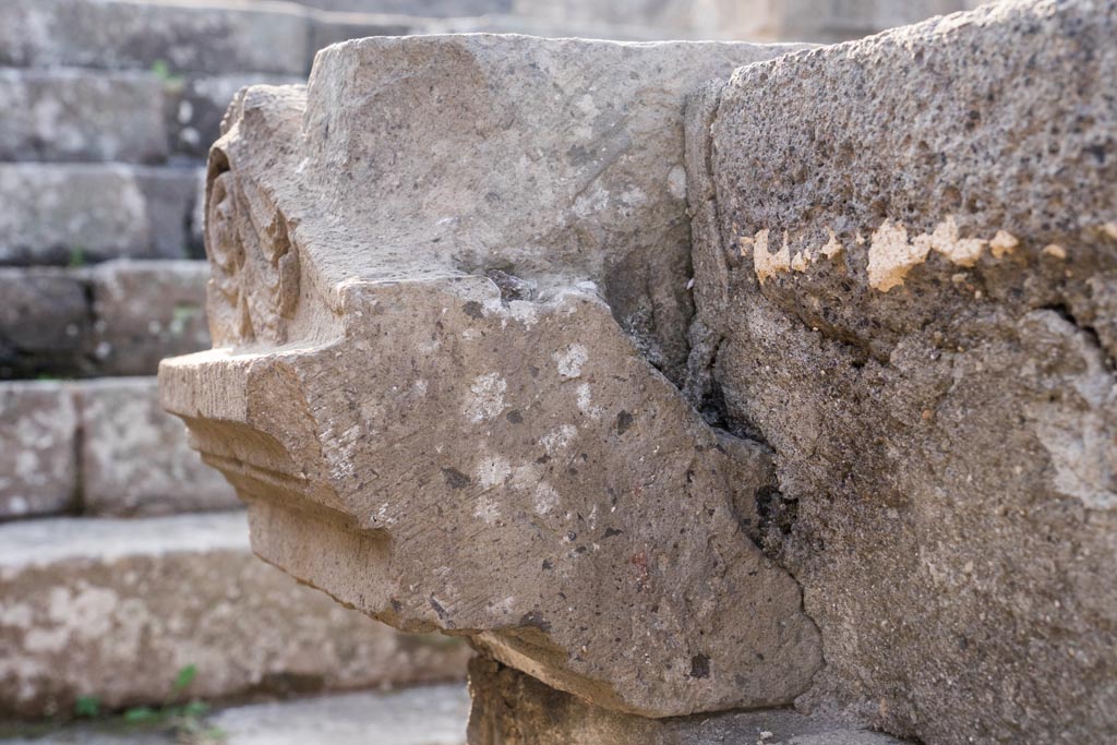 VIII.7.25 Pompeii. October 2023. Looking west at west end of south side of altar. Photo courtesy of Johannes Eber.