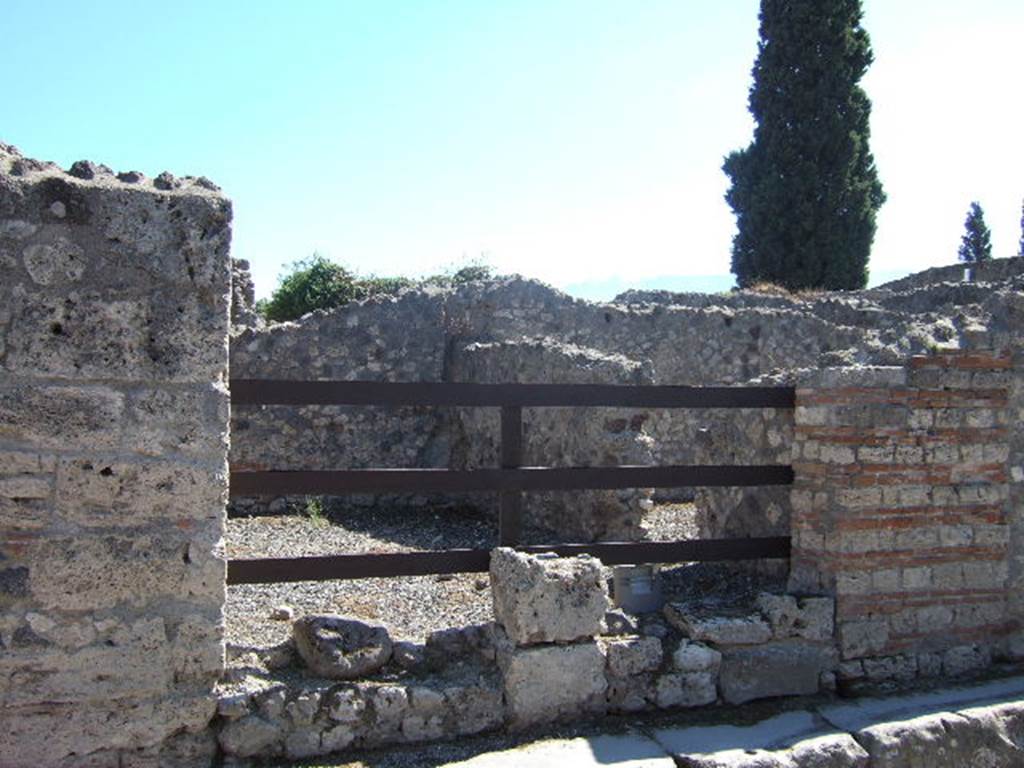 VIII.7.26 Pompeii. September 2005. Looking south-west into the fourth room on the north side.