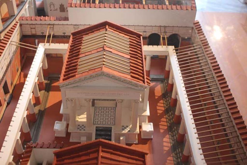VIII.7.28 Pompeii. Model of temple in Naples Museum.
Photo courtesy of Giampiero Bevagna.

