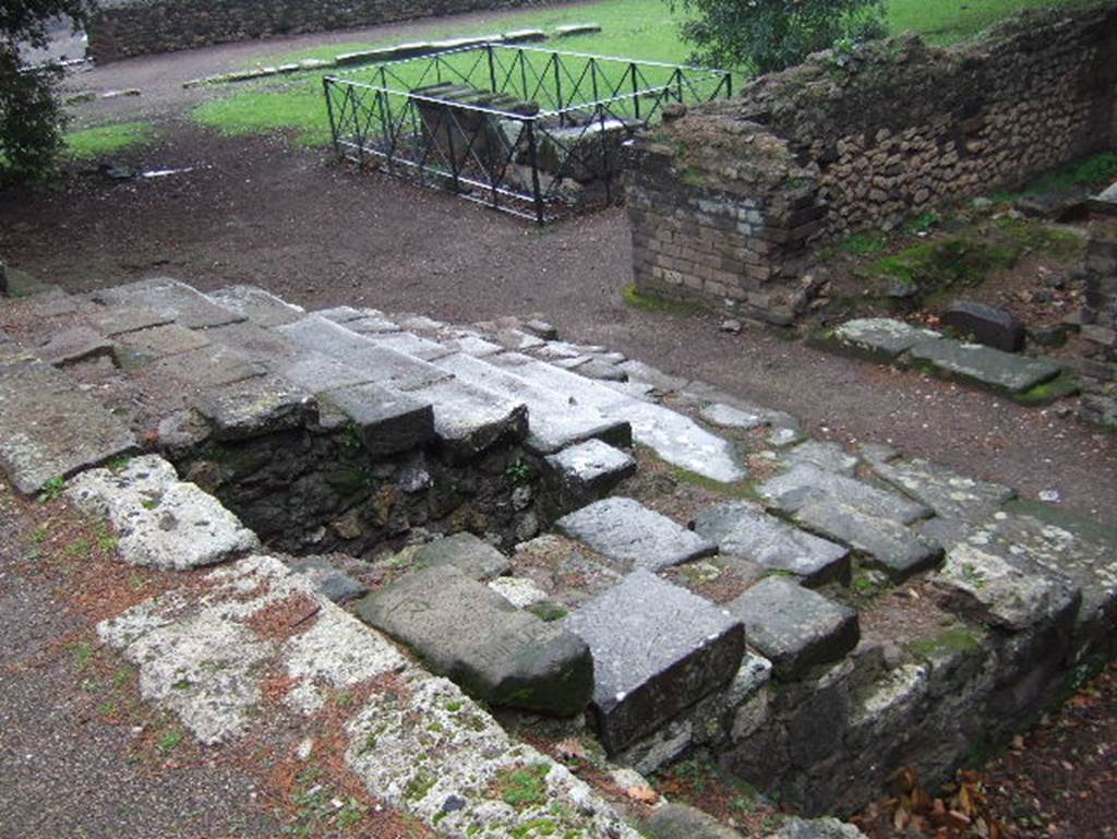 VIII.7.31 Pompeii. September 2005. Doric Temple. Steps on east side.