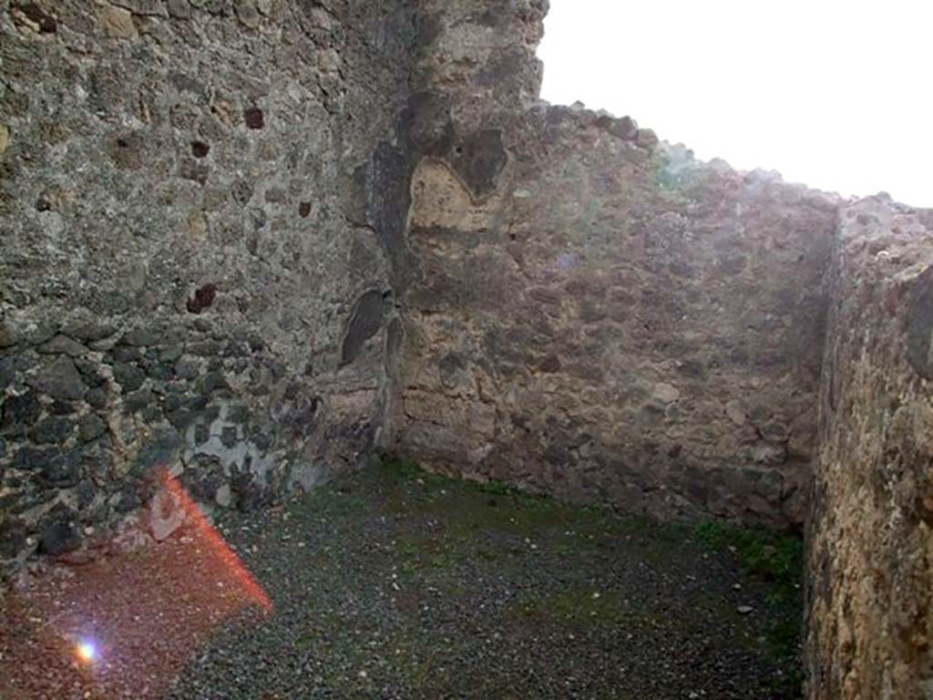 IX.1.20 Pompeii. December 2007. Room 4, looking south.