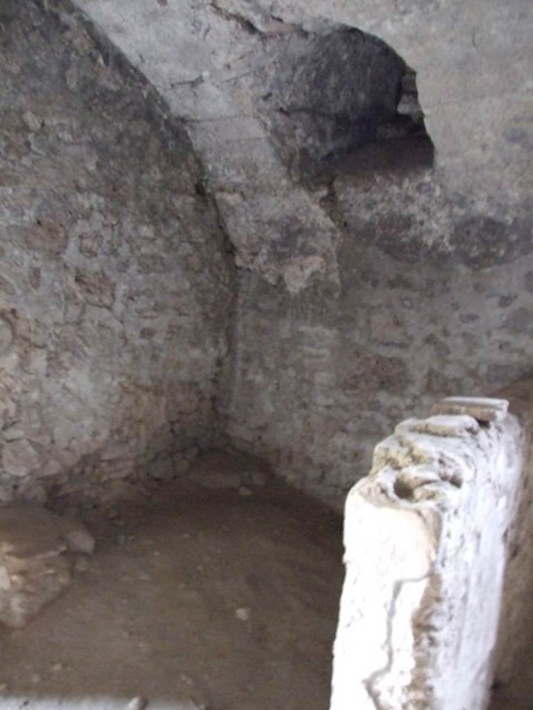 IX.1.20 Pompeii. December 2007. Room 13. Latrine area in kitchen.