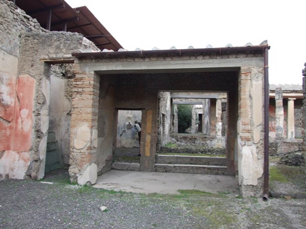 IX.1.22 Pompeii. December 2007. Room 7, looking north across atrium towards tablinum.  