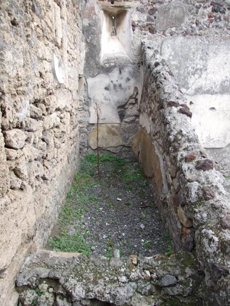 IX.1.22 Pompeii. December 2007. Room 15, ramp or steps to upper floor.  