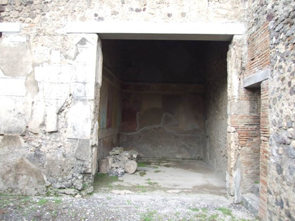 IX.1.22 House of M. Epidi Sabini.  December 2007.  Room 25.  Room in north east corner of peristyle.